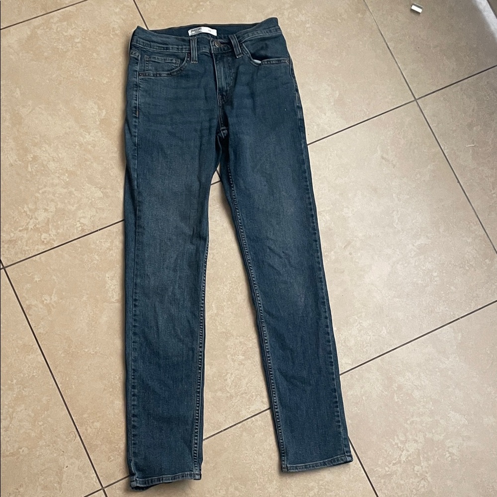 Men's Signature Gold by Levi Strauss Blue Jeans
Slim Fit Size W28 L32